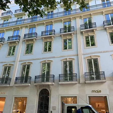 New!! Luxury Avenida Da Liberdade Flat- With Rooftop And Pool ליסבון