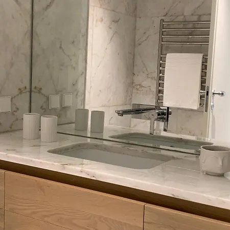 Apartman New!! Luxury Avenida Da Liberdade Flat- With Rooftop And Pool