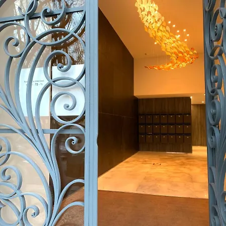 New!! Luxury Avenida Da Liberdade Flat- With Rooftop And Pool דירה