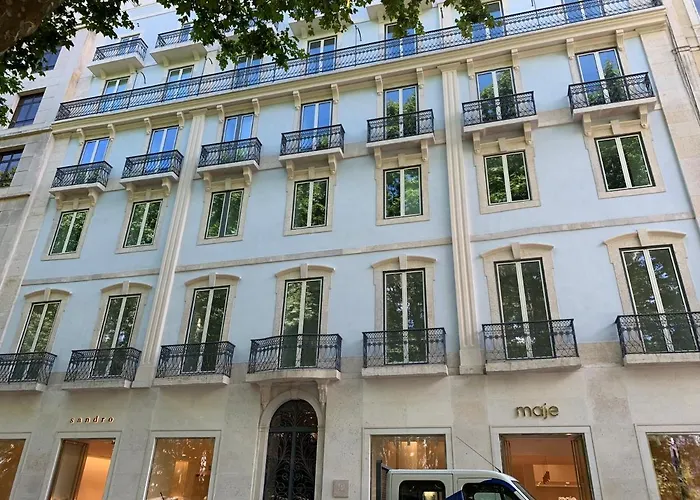 New!! Luxury Avenida Da Liberdade Flat- With Rooftop And Pool Lizbona