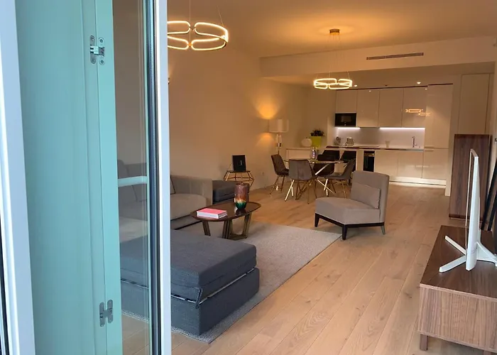 Apartament New!! Luxury Avenida Da Liberdade Flat- With Rooftop And Pool *