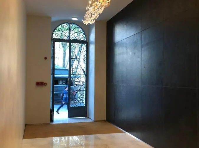 New!! Luxury Avenida Da Liberdade Flat- With Rooftop And Pool 아파트