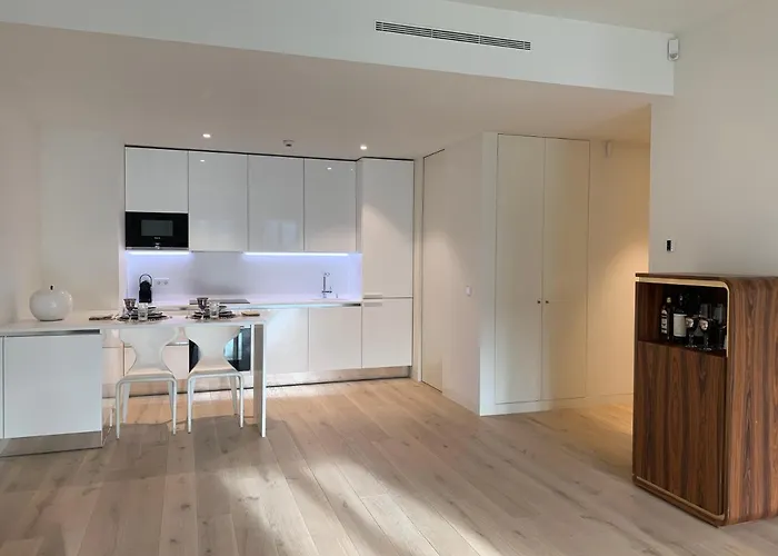 New!! Luxury Avenida Da Liberdade Flat- With Rooftop And Pool *