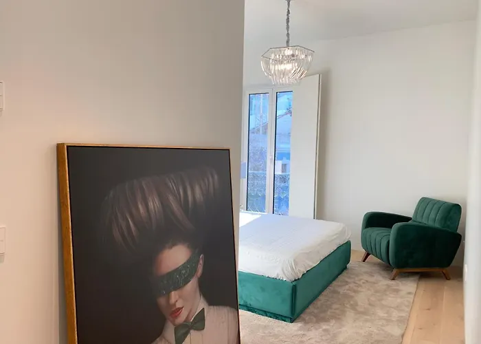 New!! Luxury Avenida Da Liberdade Flat- With Rooftop And Pool * 리스본