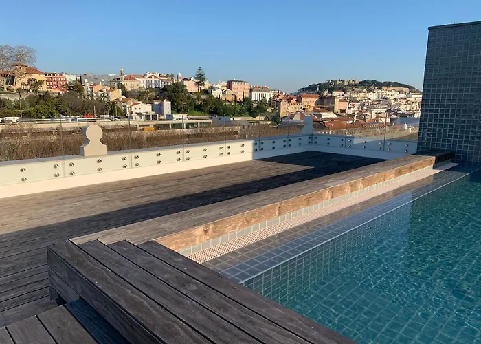 New!! Luxury Avenida Da Liberdade Flat- With Rooftop And Pool * Lizbona