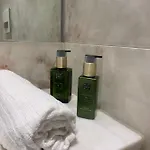 New!! Luxury Avenida Da Liberdade Flat- With Rooftop And Pool Διαμέρισμα Lisboa