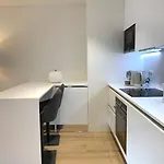 New!! Luxury Avenida Da Liberdade Flat- With Rooftop And Pool Διαμέρισμα Lisboa