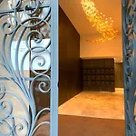 New!! Luxury Avenida Da Liberdade Flat- With Rooftop And Pool Διαμέρισμα