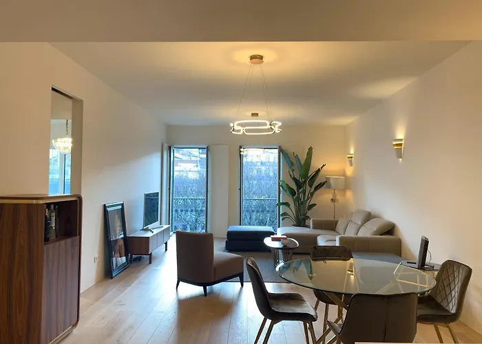 New!! Luxury Avenida Da Liberdade Flat- With Rooftop And Pool * Lisboa